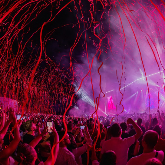 ‘𝐌𝐢 𝐬𝐦𝐨 𝐥𝐣𝐮𝐛𝐚𝐯 𝐬̌𝐭𝐨 𝐬𝐞 𝐬𝐚𝐤𝐫𝐢𝐭𝐢 𝐧𝐞 𝐦𝐨𝐳̌𝐞…’ 🎆
𝐒𝐥𝐚𝐯𝐨𝐧𝐬𝐤𝐢 𝐁𝐫𝐨𝐝 💙⁩⁩⁩⁩